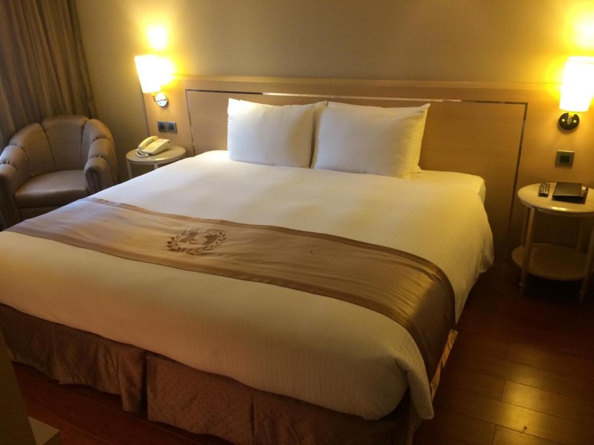 Taichung Charming City Hotel מראה חיצוני תמונה