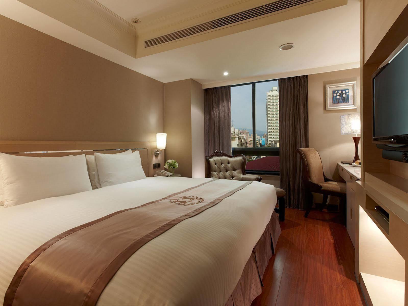 Taichung Charming City Hotel מראה חיצוני תמונה